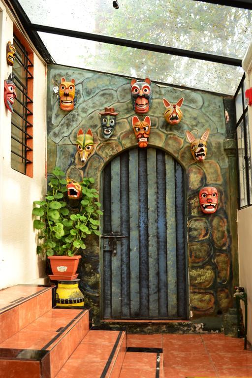 Hostal Loro Verde Quito Exterior foto